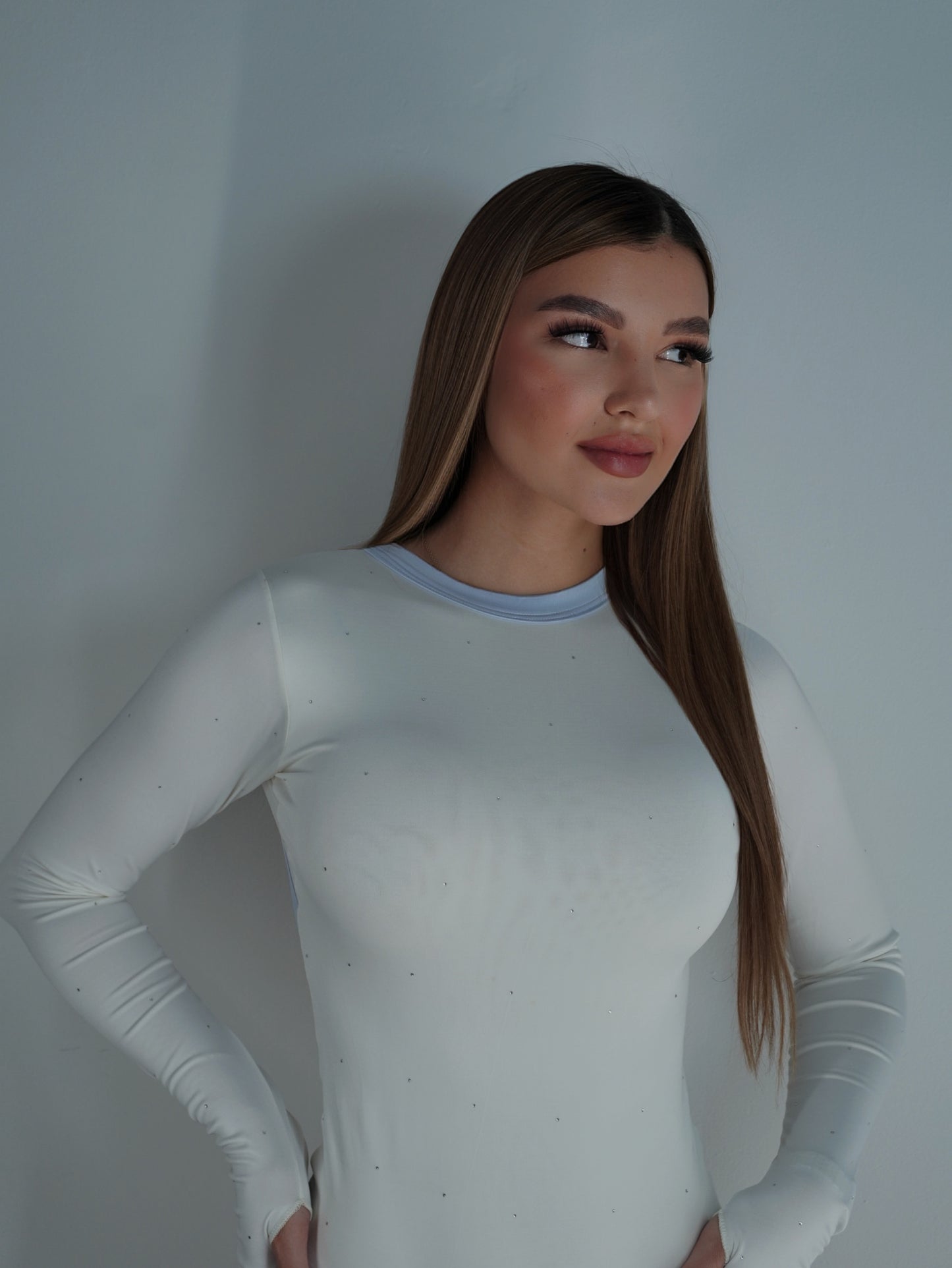 Body Marfil con Cuello Azul Bebé – VALCRIS