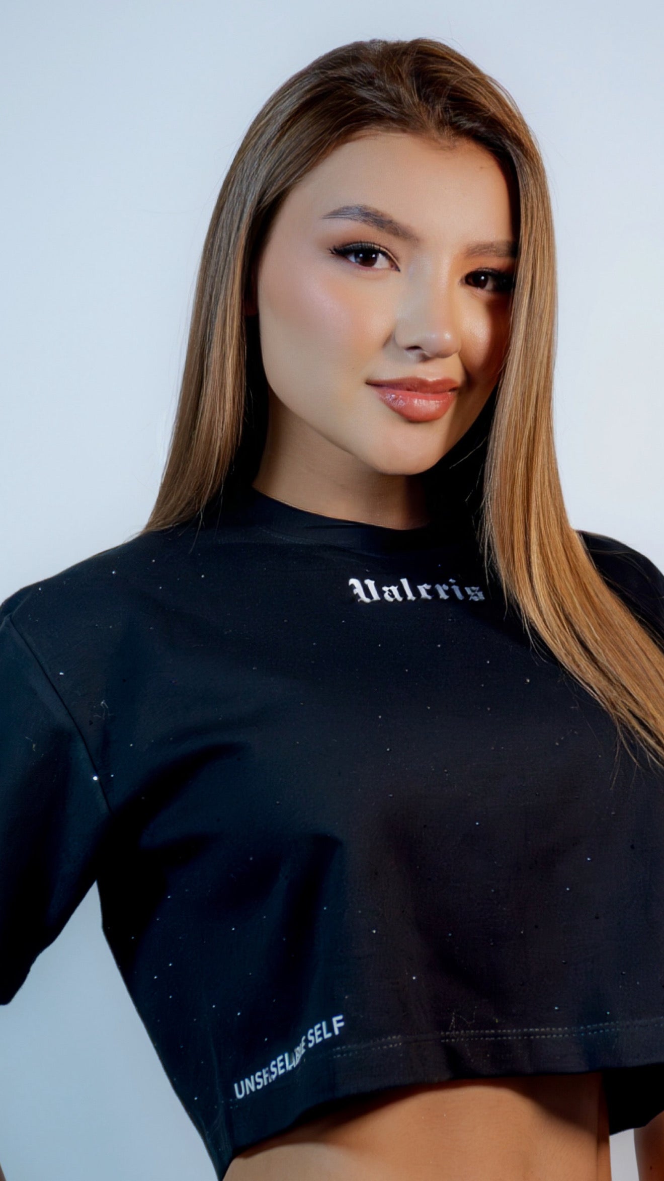 Camiseta Corta VALCRIS – Cropped Moderno
