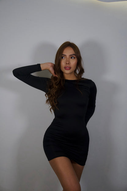Vestido Corto Abertura en Espalda VALCRIS – Negro y Vinotinto