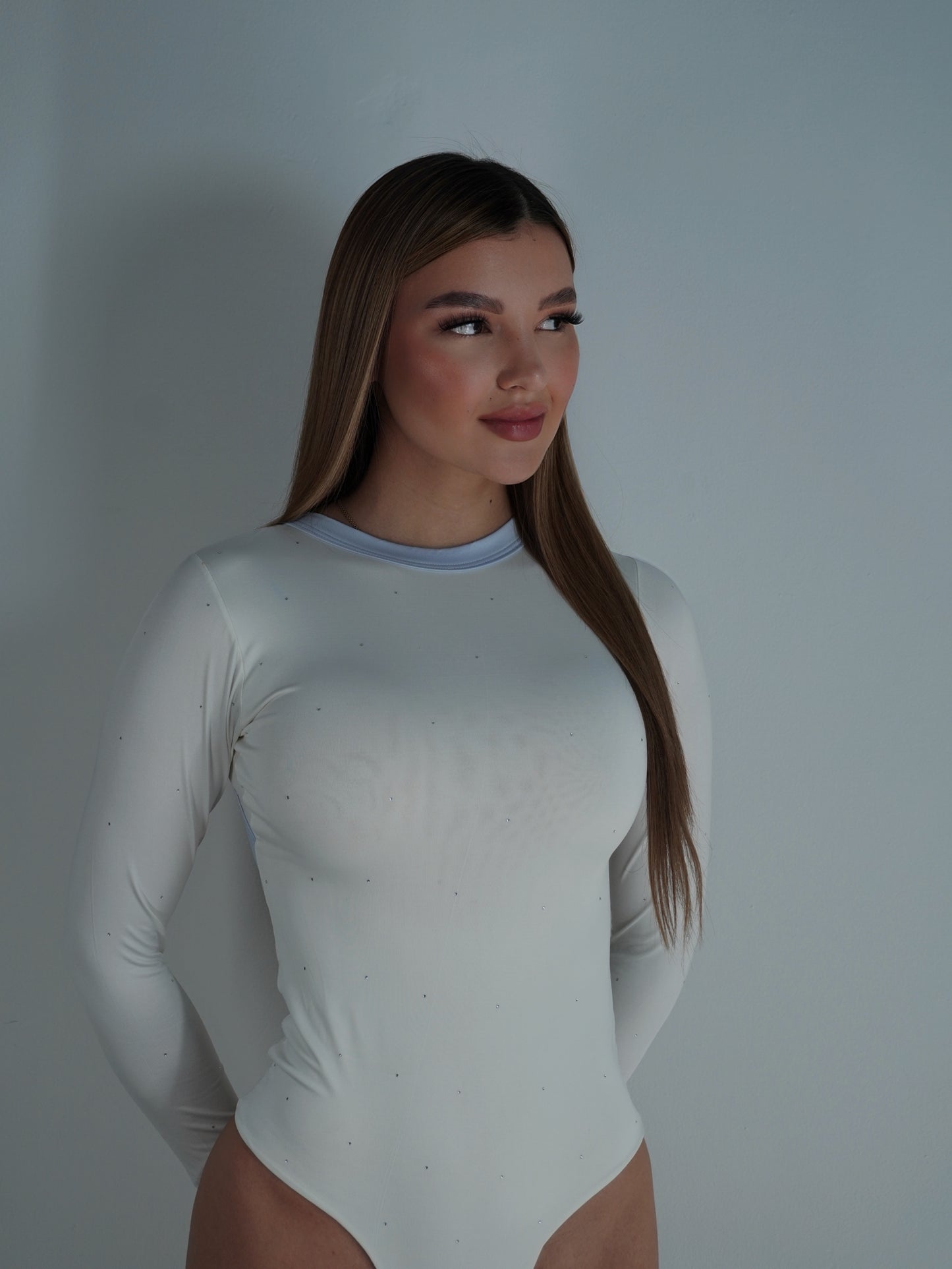 Body Marfil con Cuello Azul Bebé – VALCRIS